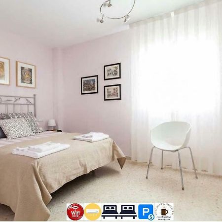 Apartamento Jardin De Santa Paula เซบีญา ภายนอก รูปภาพ